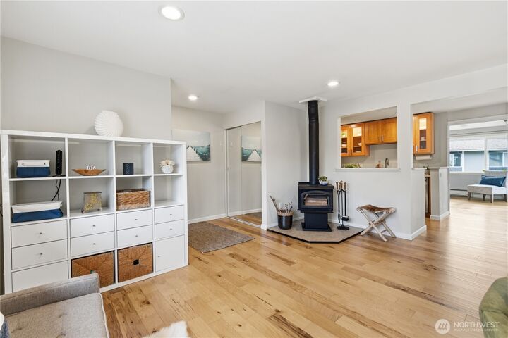 Property Photo:  17404 NE 45th Street 170  WA 98052 