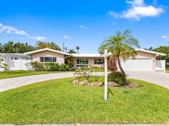 Property Photo: 4421 NE 19th Avenue FL 33308