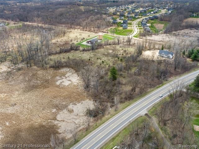 Property Photo:  00 Old Rochester Rd  MI 48363 