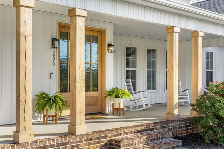 Property Photo:  206 Rochelle Circle NE  TN 37310 