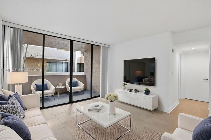 Property Photo:  10400 SW 108th Ave A215  FL 33176 