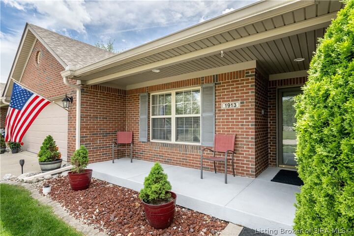 Property Photo:  1913 Edgewood Station Road  IN 47150 