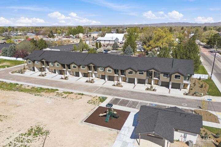 Property Photo: 520 Diamond Ln. ID 83617