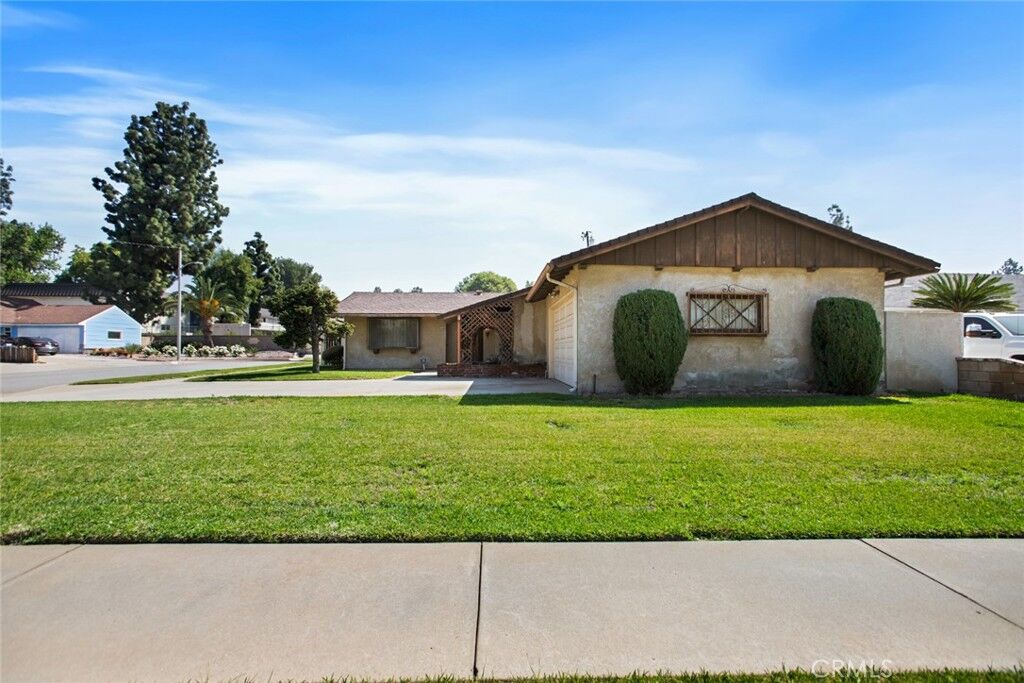 Property Photo: 1250 N Garsden CA 91724