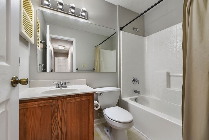 Property Photo:  9247 Marshall Road  PA 16066 