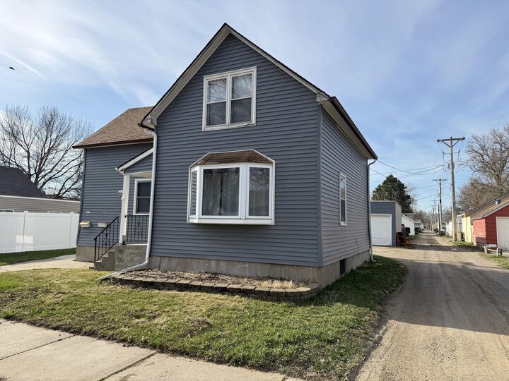 Property Photo:  514 4th Avenue  SD 57401 