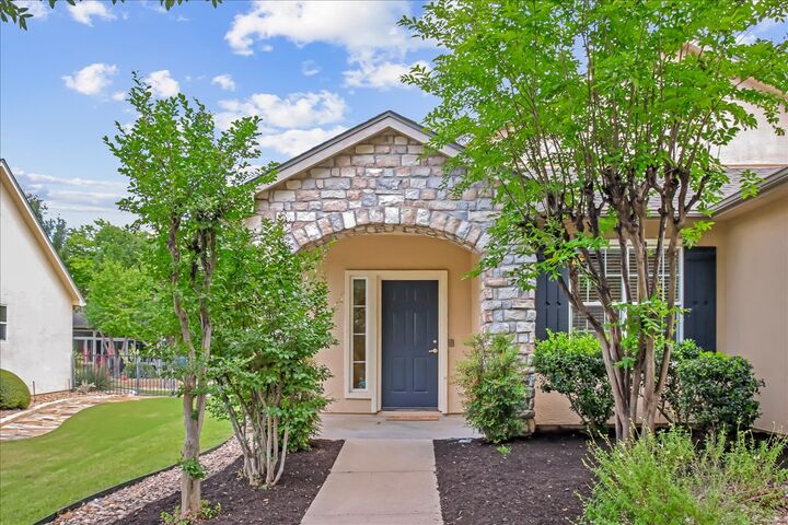 Property Photo:  113 Lubbock Drive  TX 78633 