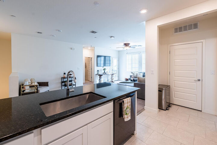 Property Photo:  2750 S Voyager Drive Unit 101  AZ 85295 