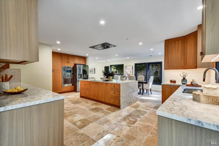 Property Photo:  148 Auburn Street  CA 94901 