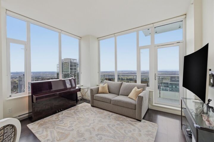 Property Photo: 6333 Silver Avenue 5103 BC V5H 0C3