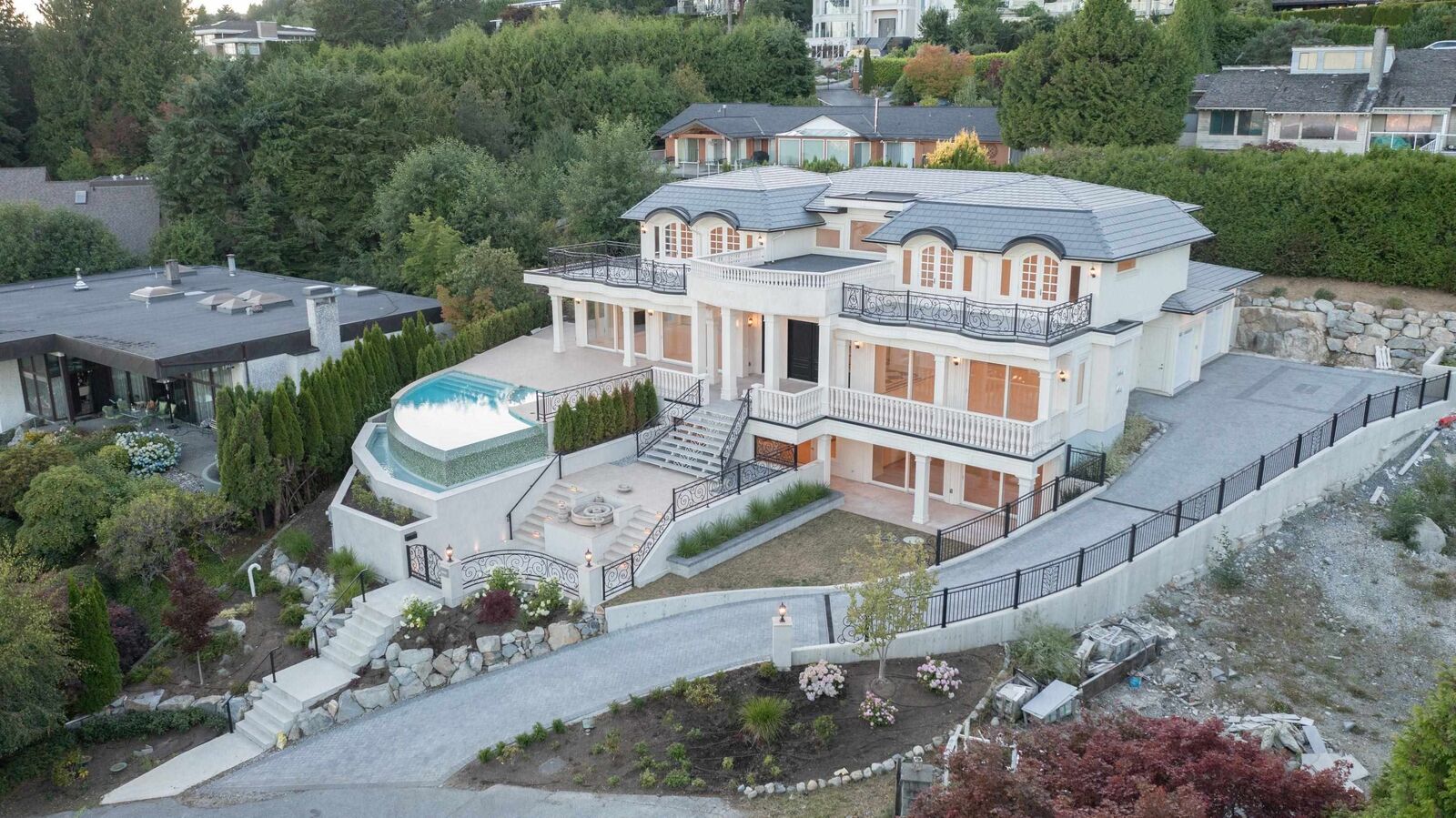 Property Photo: 1445 Sandhurst Place BC V7S 2P4
