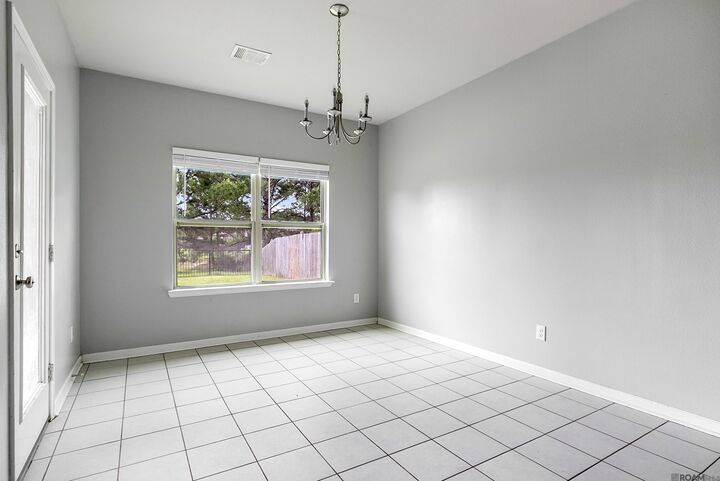 Property Photo:  10612 Braves Ave  LA 70726 