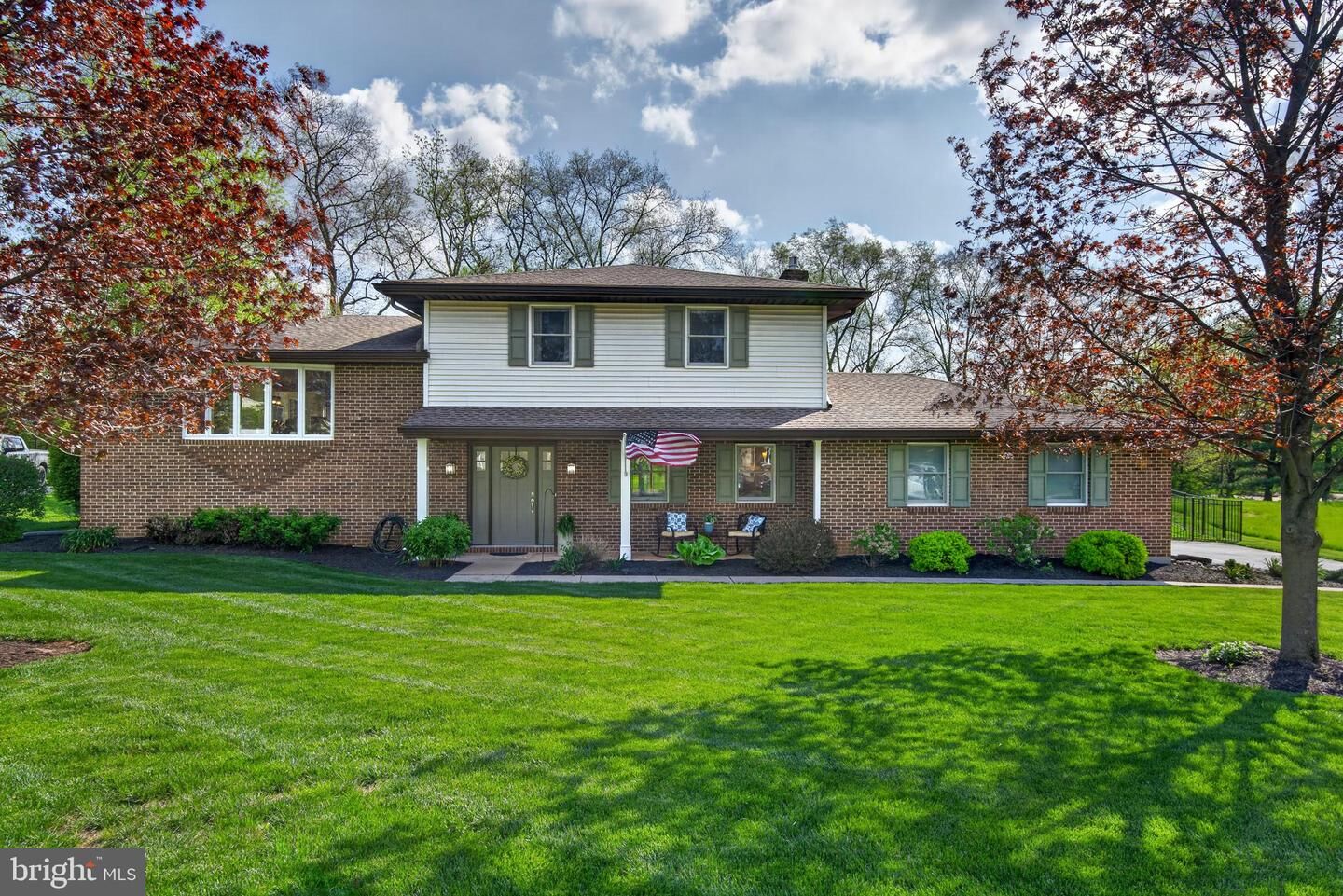 Property Photo:  1612 Yorktowne Drive  PA 17408 
