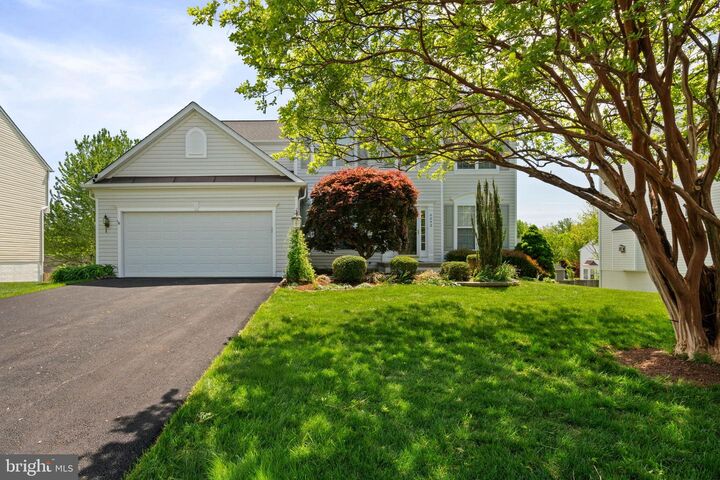 Property Photo:  6093 Spindle Tree Court  VA 22193 