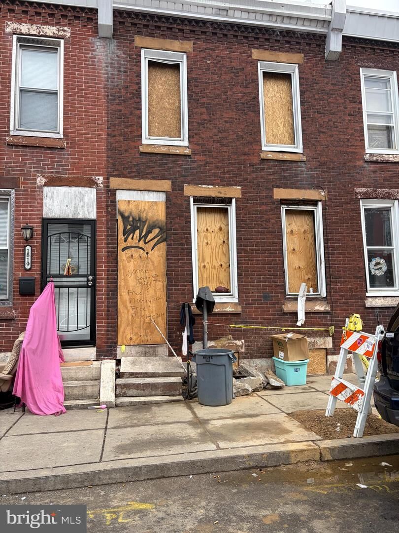 Property Photo:  1821 E Lippincott Street  PA 19134 