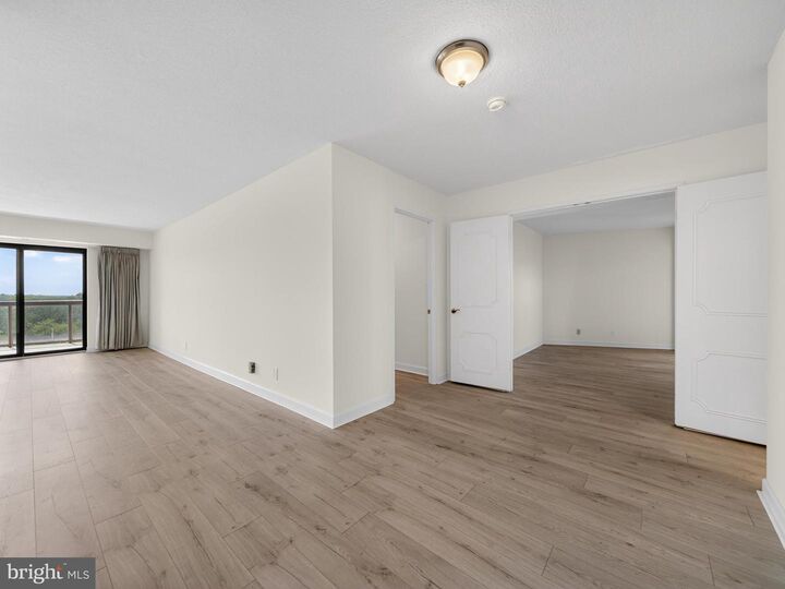 Property Photo:  8360 Greensboro Drive 926  VA 22102 