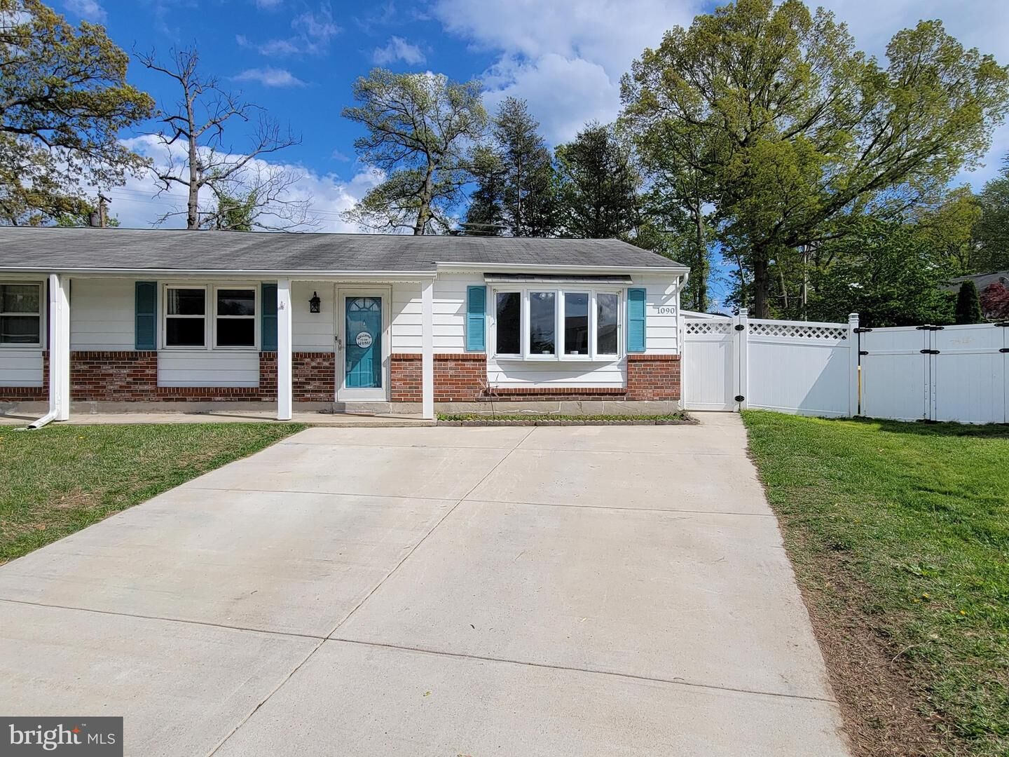 Property Photo:  1090 Notley Court  MD 21122 