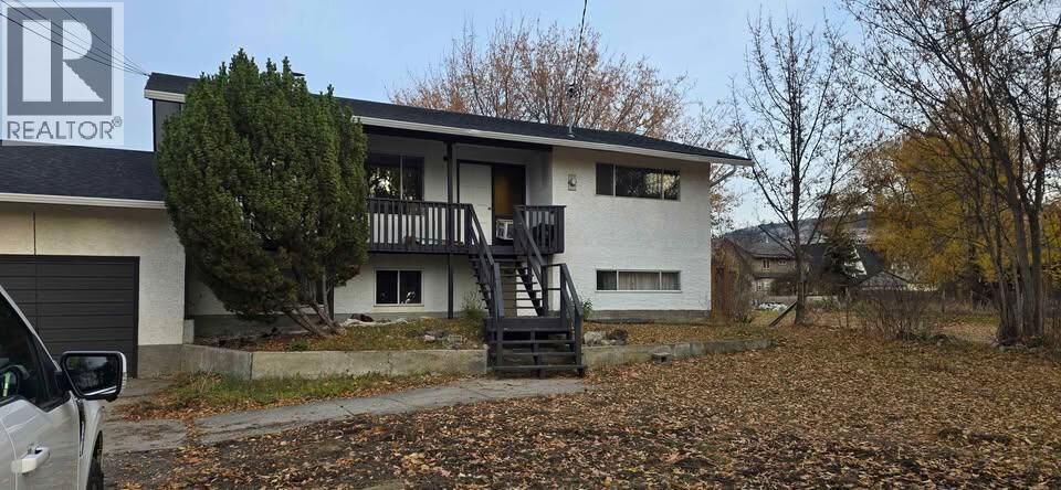 Property Photo:  2611 Lakeshore Road  BC V1H 1N1 