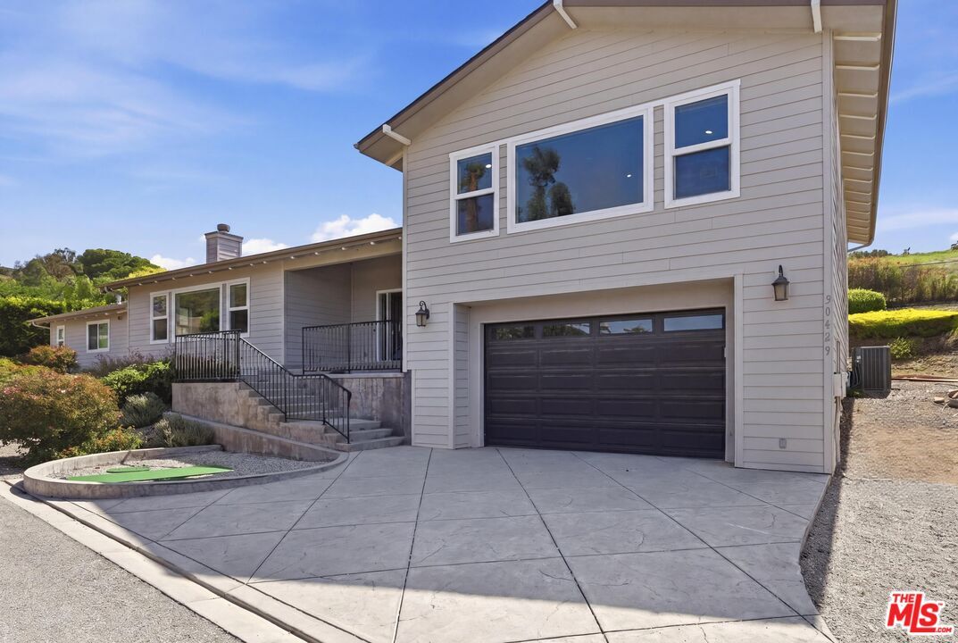 Property Photo:  30429 Morning View Dr  CA 90265 