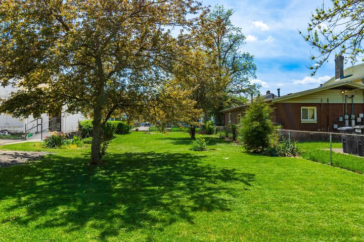 Property Photo:  1356 E Eighteenth Avenue  OH 43211 