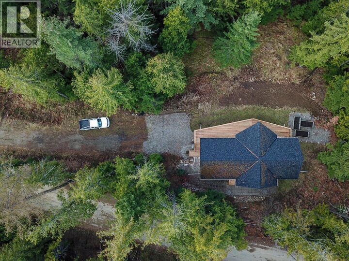 Property Photo: 16242 Selkirk Road BC V0B 1E0