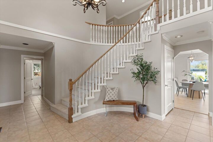 Photo de la propriété:  5740 189A Street  BC V3S 7M4 