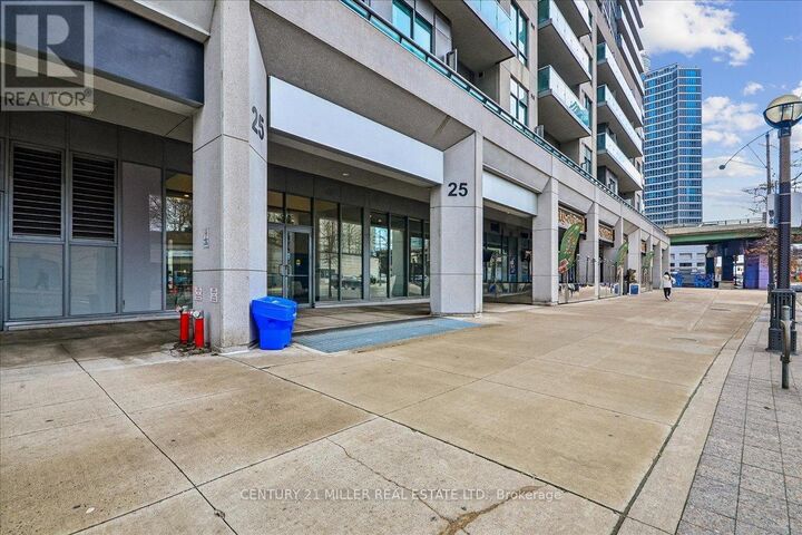 Property Photo: 25 Lower Simcoe Street 326 ON M5J 3A1