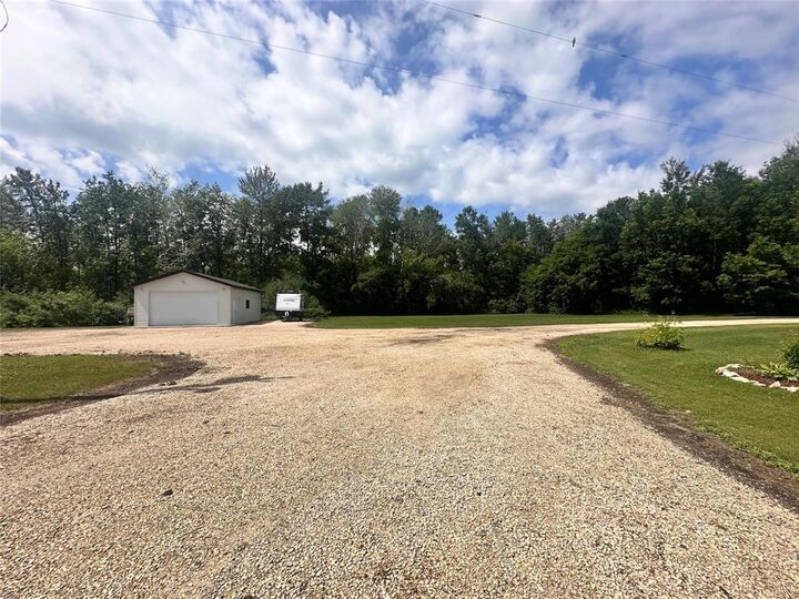 Property Photo:  208 Landels Road  MB R9A 1R6 