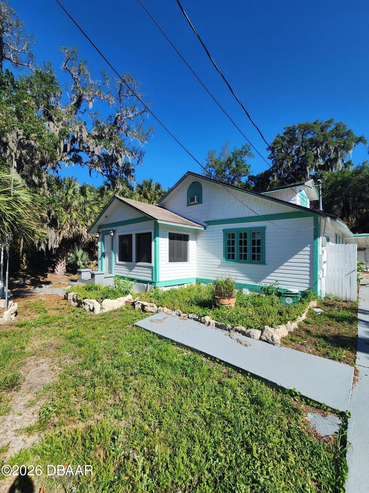 Property Photo: 319/323 Taylor Avenue FL 32114