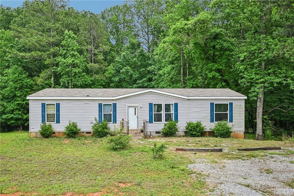 Property Photo: 5805 Saddle Club Road GA 30506