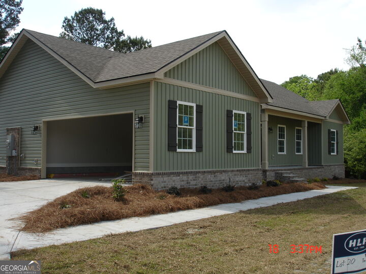 Property Photo:  923 Teepee Way  GA 30461 