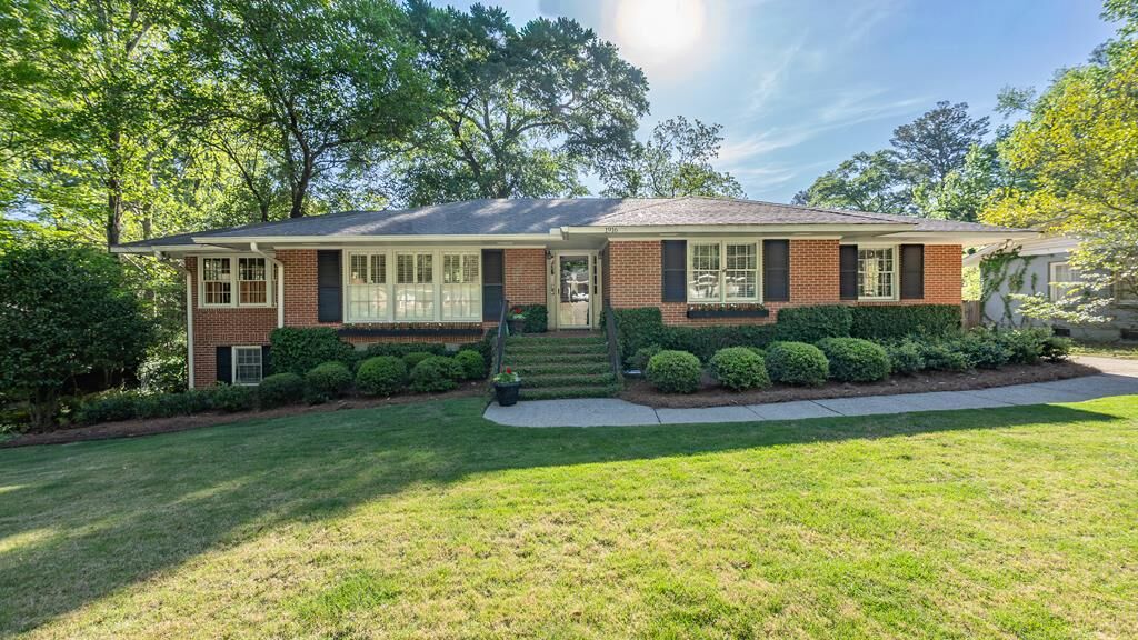 Property Photo:  1916 Iris Drive  GA 31906 