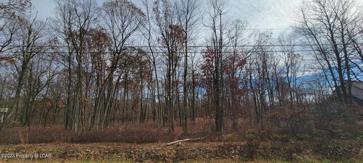 Property Photo: Eh Lot 176 Turnberry Lane PA 18202