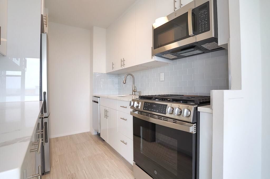 Property Photo:  500 Central Ave 714  NJ 07087 