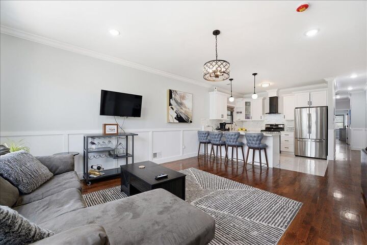 Property Photo:  127 Zabriskie St 1  NJ 07307 