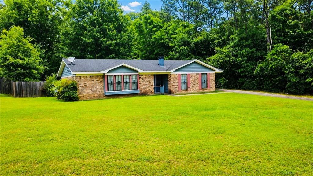 Property Photo:  2070 Sky Vista Drive W  AL 36575 