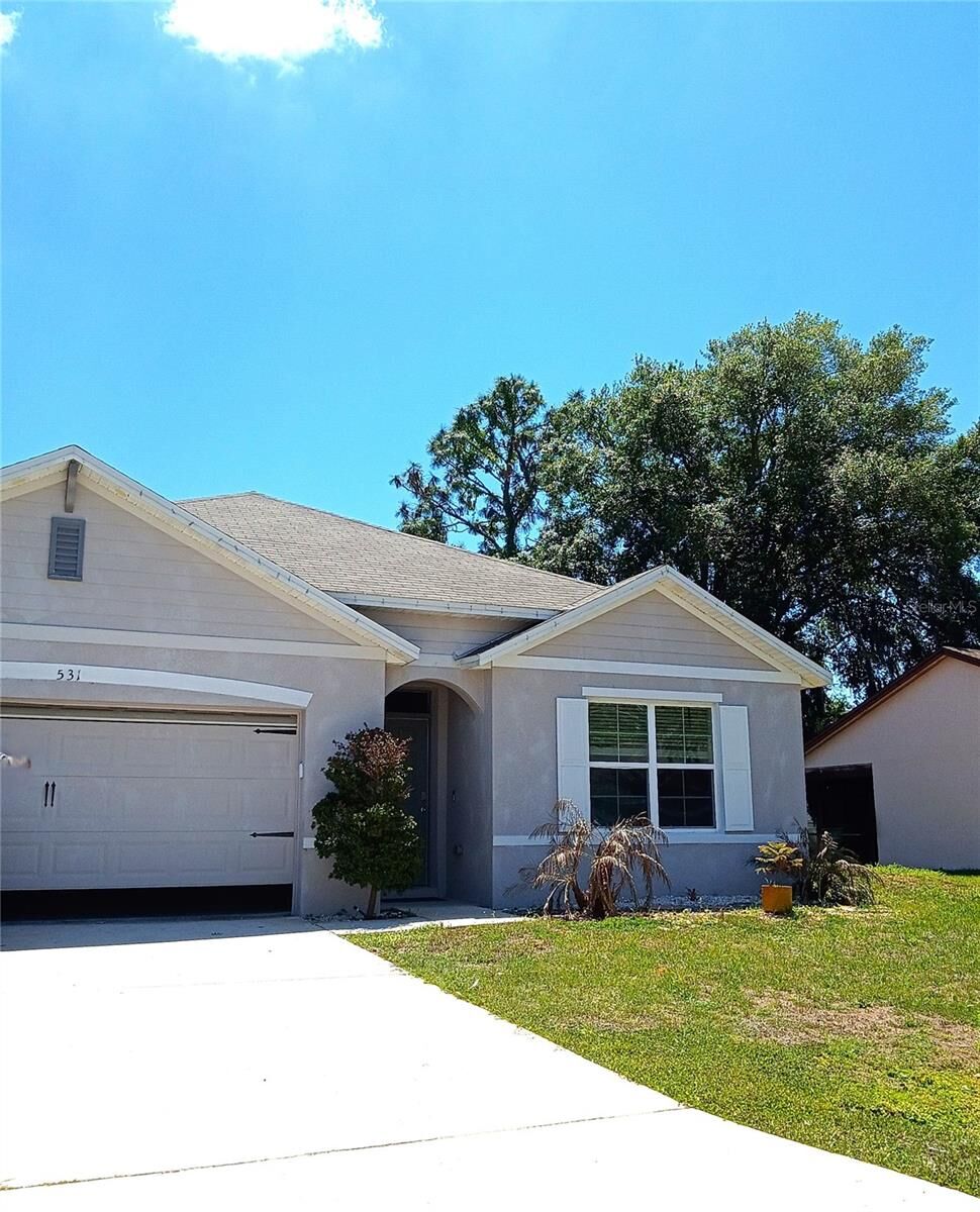 Property Photo:  531 Glade Court  FL 34758 