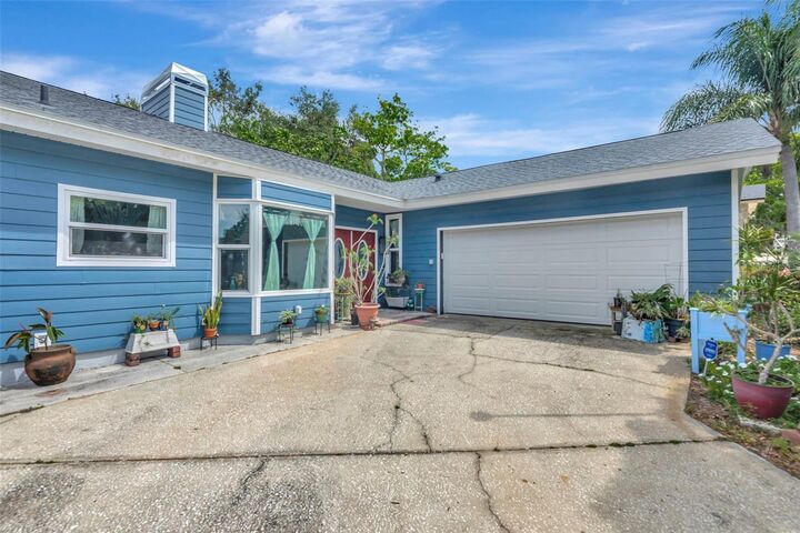 Property Photo:  220 Normandy Circle W  FL 34683 