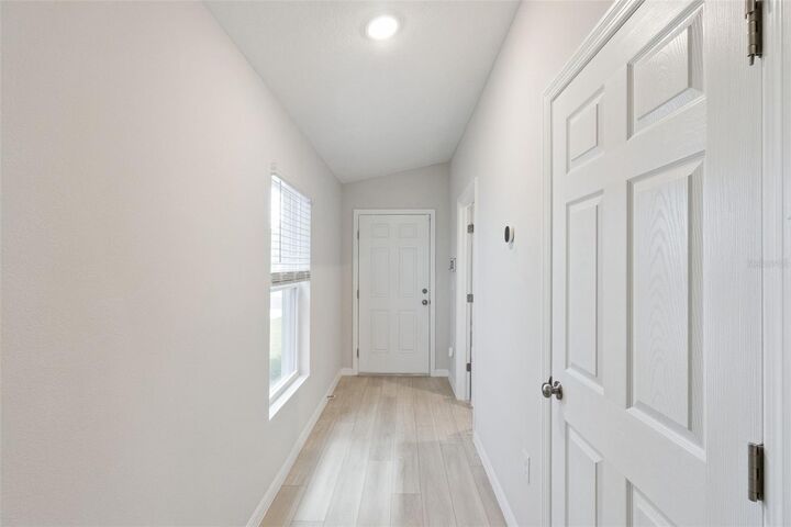 Property Photo:  4015 Gardenia Avenue  FL 33844 