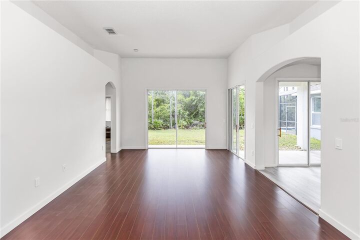 Property Photo: 1016 Lake Biscayne Way FL 32824
