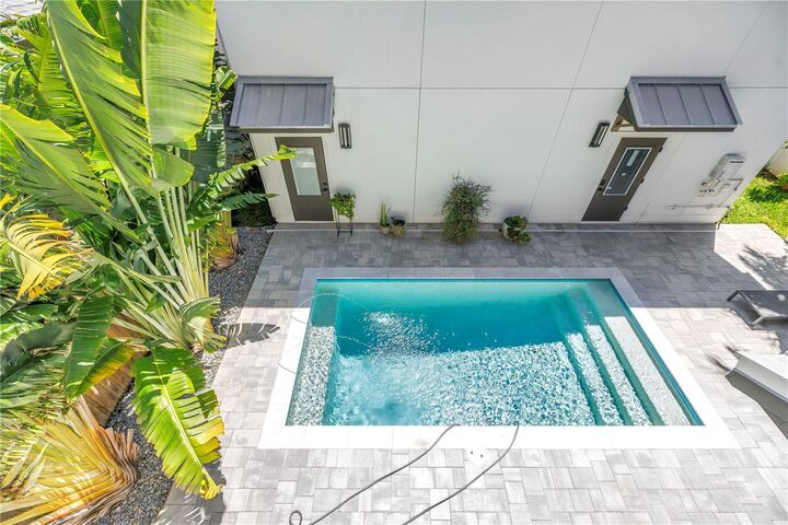 Property Photo:  770 21st Avenue N  FL 33704 
