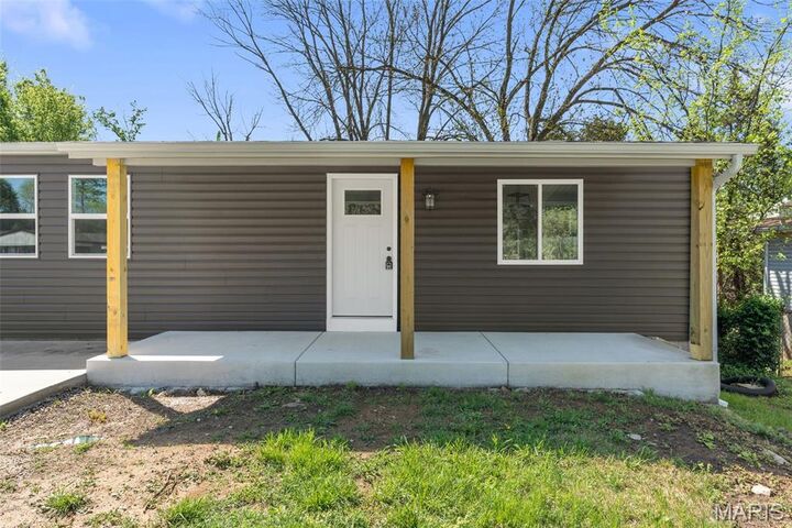 Property Photo:  64 Cedar Ridge Drive  MO 63069 