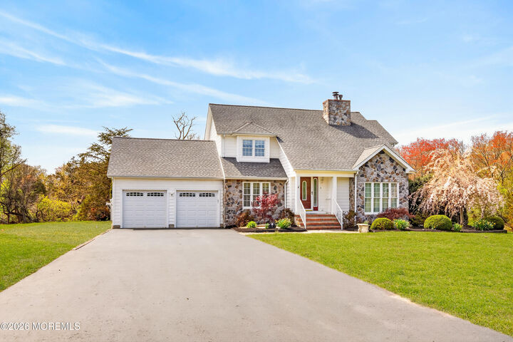 Property Photo:  4 Lina Drive  NJ 08533 