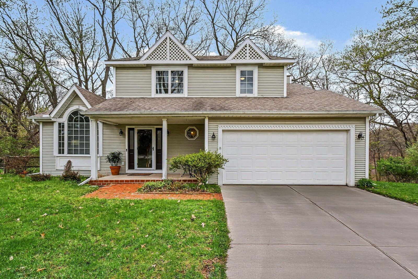 Property Photo:  11294 Bridlewood Trail  MI 49103 