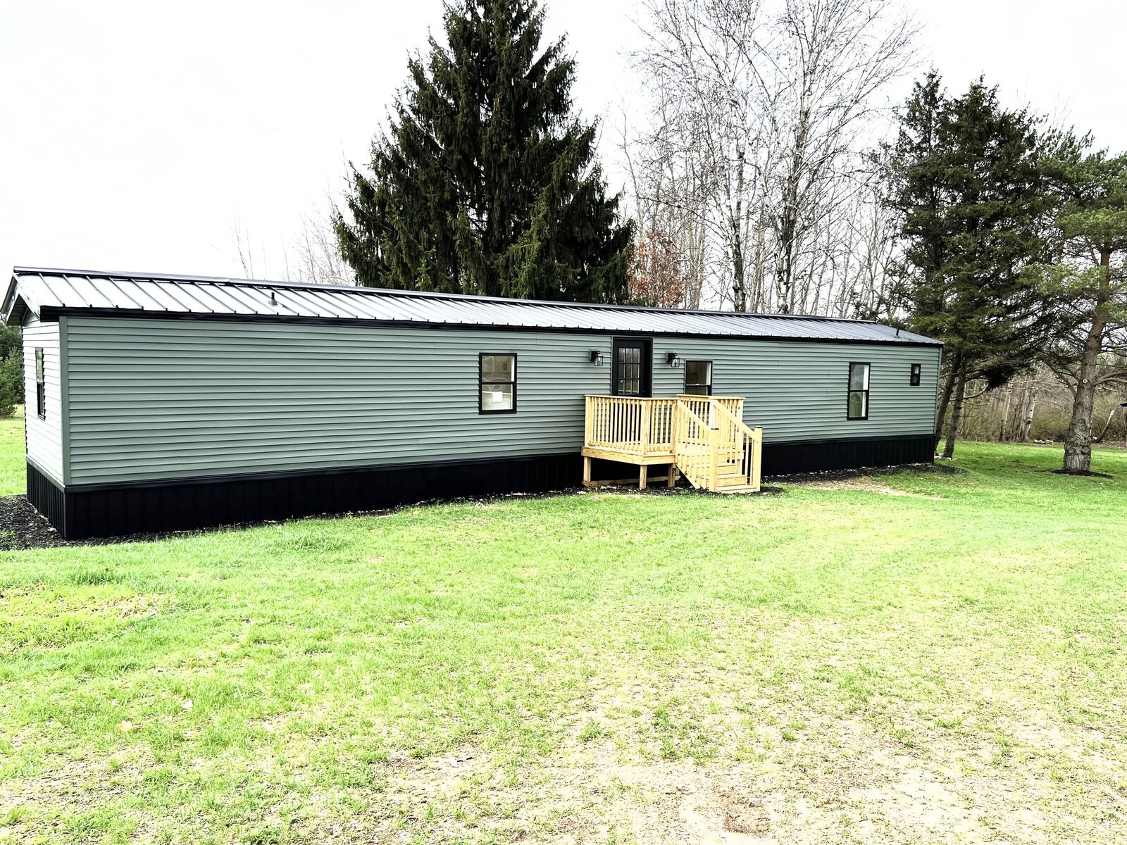 Property Photo:  1595 N County Line Road  MI 48886 