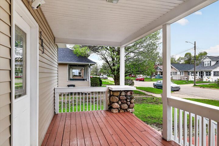 Property Photo:  105 Summer Street  MI 49015 