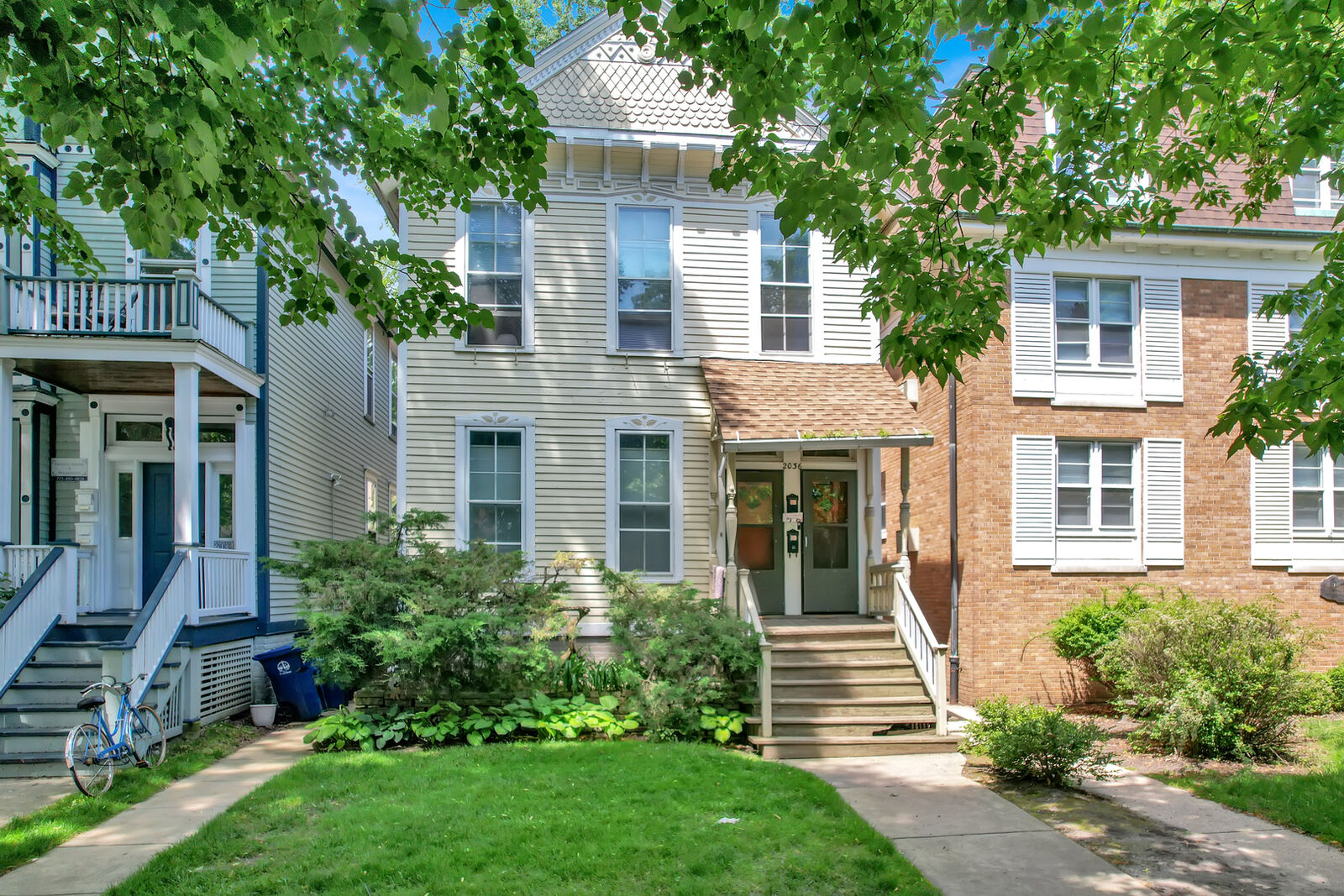 Property Photo:  2036 Sherman Avenue  IL 60201 