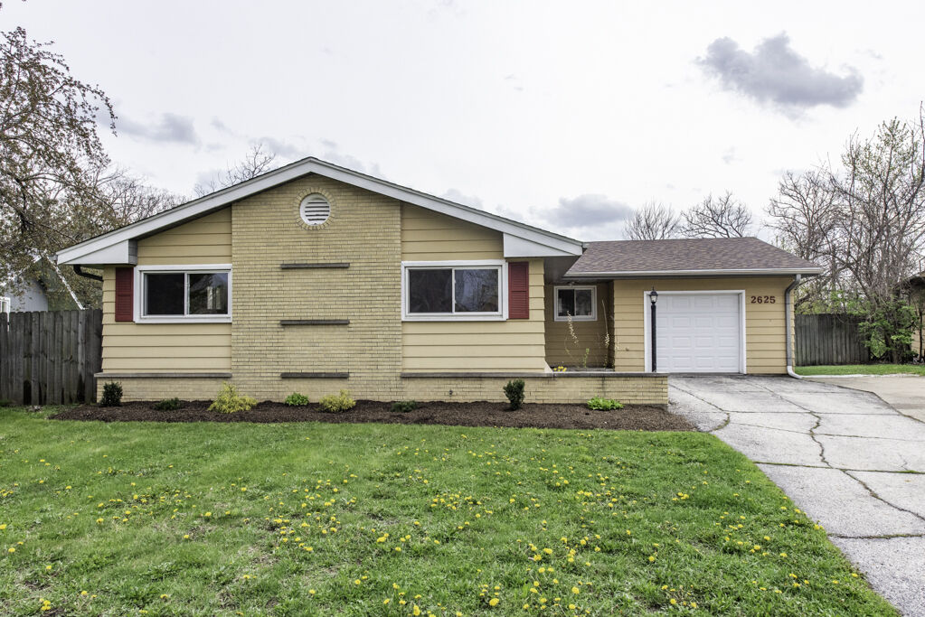 Property Photo:  2625 Varonen Avenue  IL 60087 