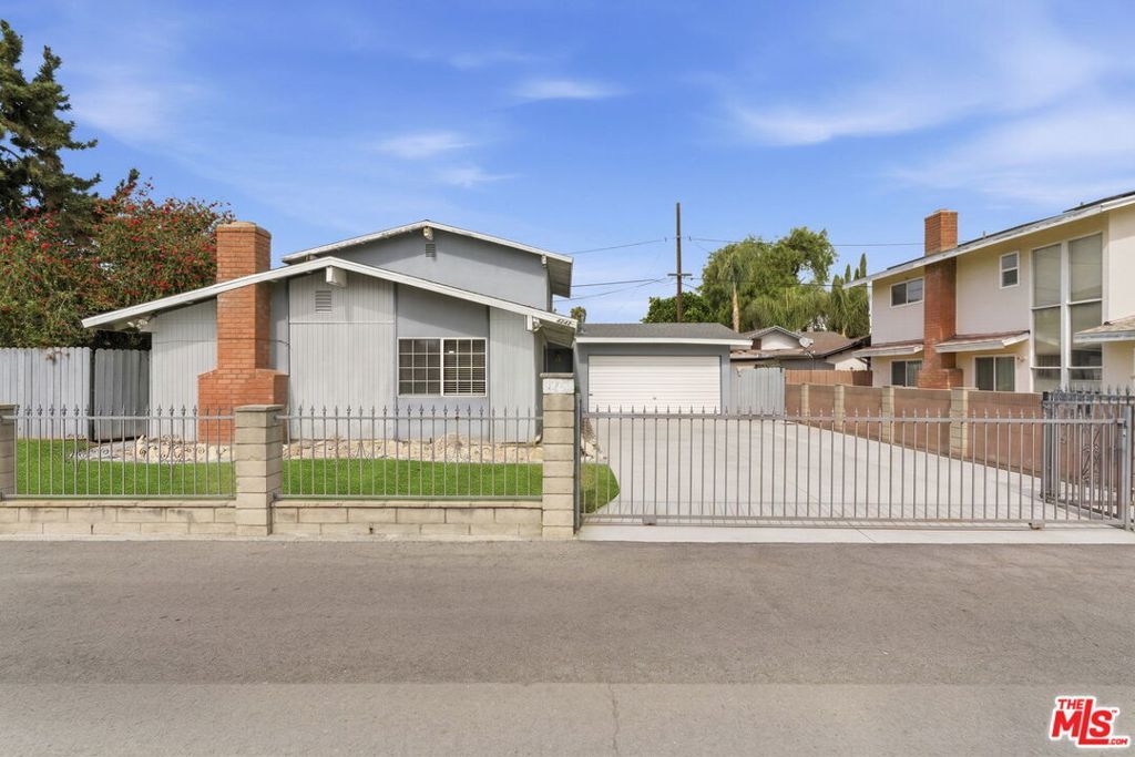 Property Photo: 4242 Lavinia Avenue CA 90262