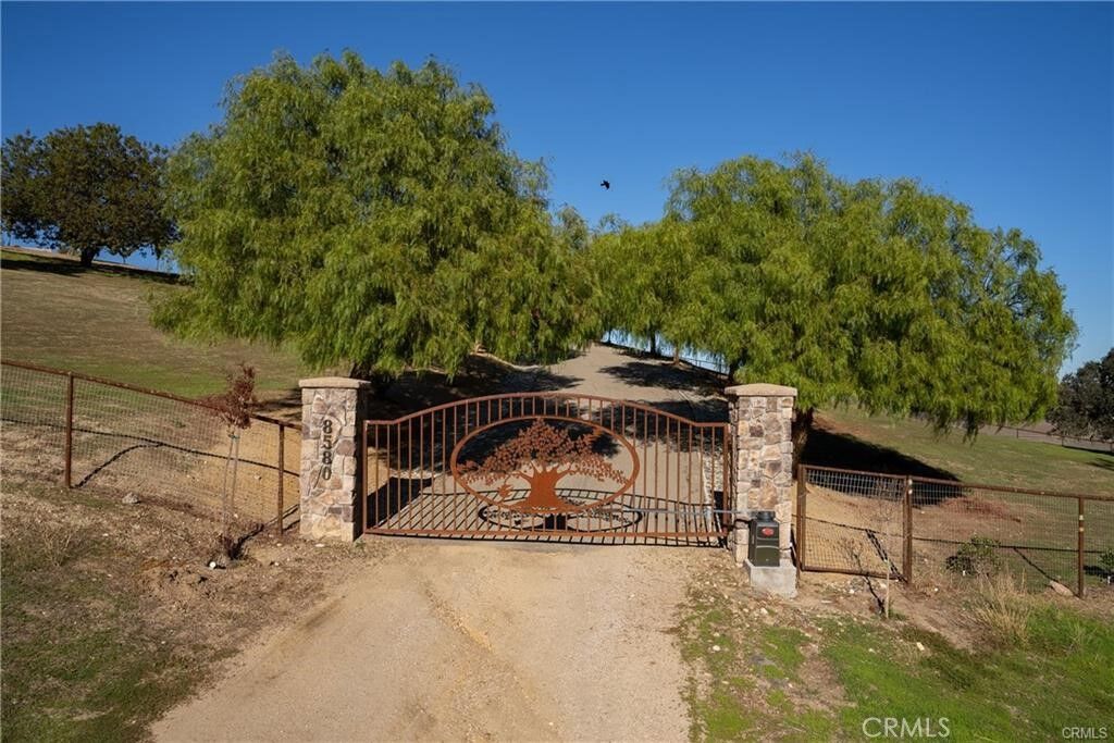 Property Photo:  8580 Warren  CA 93446 
